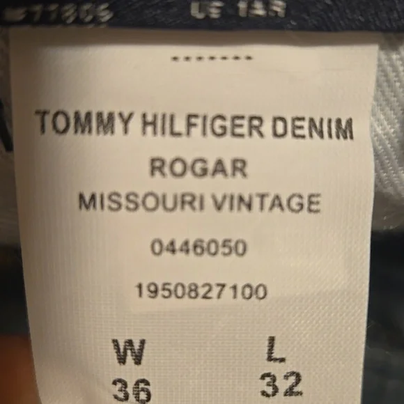 Tommy Hilfiger Men’s Rogar Regular Fit Jeans Dark Wash Size 36 x 32 NWT